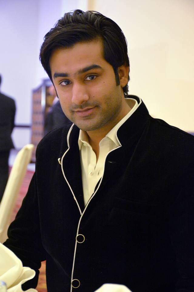 Wasim Sarwar Web & Graphic Designer | QA Expert